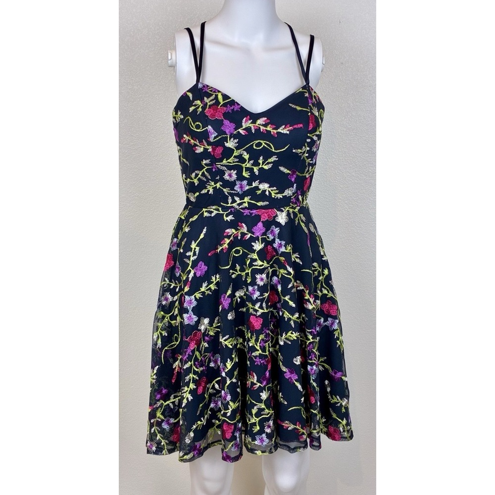 Dear Moon Floral Fit & Flare Babydoll Dress Juniors Size 5 Black‎ Feminine Event